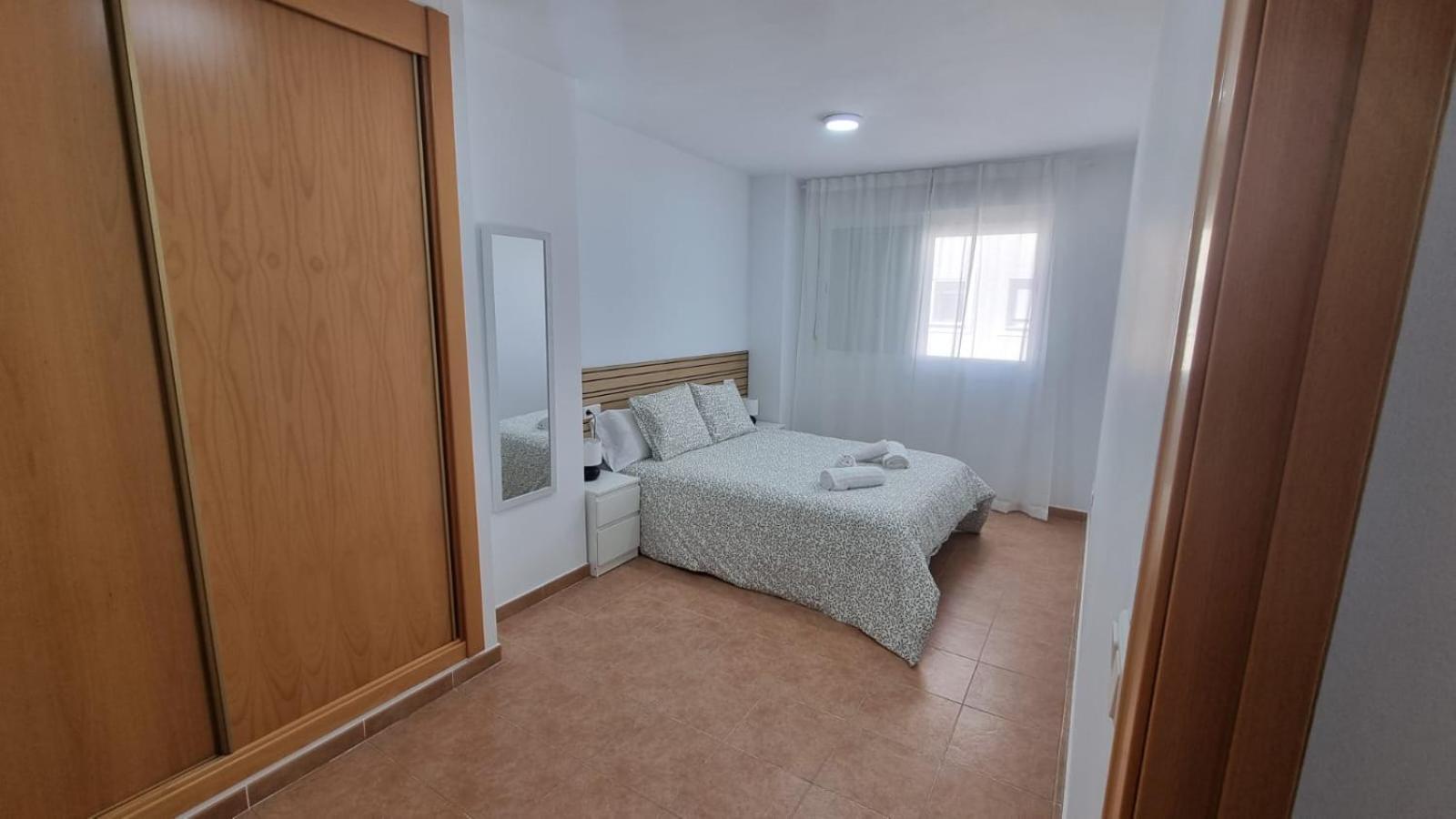 Moderno Apartamento 3 Dormitorios, Garaje Y Piscina La Algaba Exteriör bild