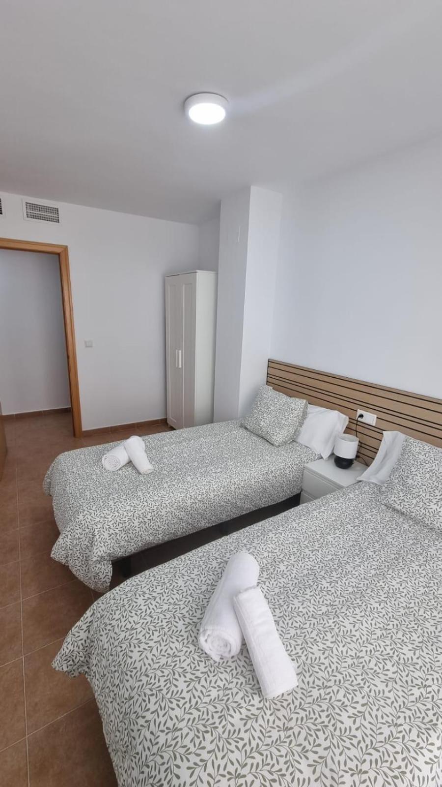 Moderno Apartamento 3 Dormitorios, Garaje Y Piscina La Algaba Exteriör bild